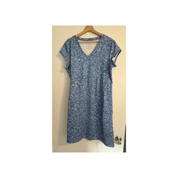 Casual Dress - Picture 1 of 4